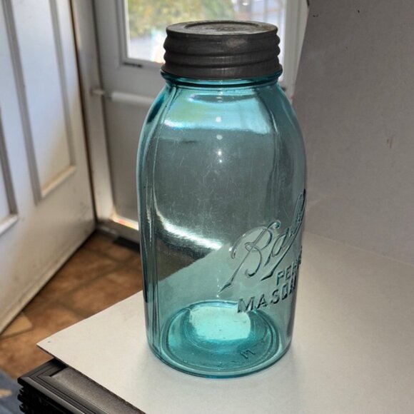 Antique HALF GALLON Blue1900-1923 with Zinc Ball Lids - Picture 11 of 16